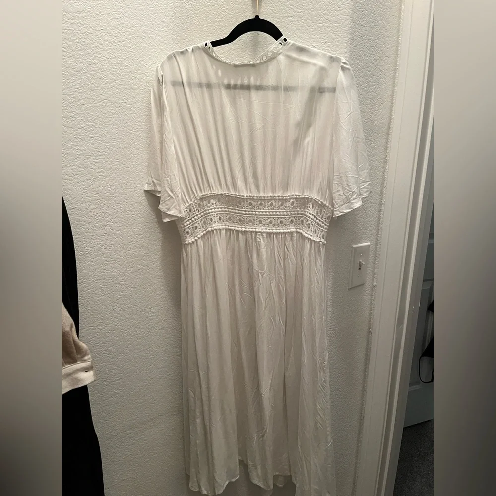 Bathing suit cover up - Picture 2 of 2